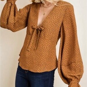 THE RESET TOP    NWT